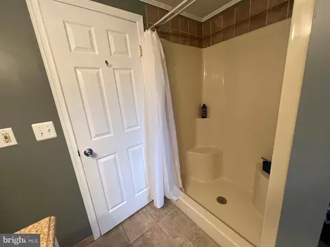 Bath - 11731 Rocky Meadow Rd, Clear Spring, MD 21722 photo 3 of 4