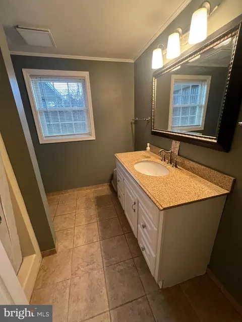 Bath - 11731 Rocky Meadow Rd, Clear Spring, MD 21722 photo 2 of 4