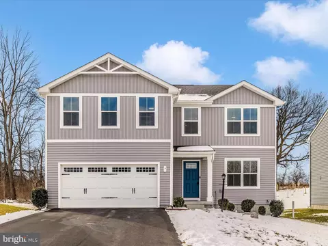 7 Charlotte St, Hagerstown, MD 21740