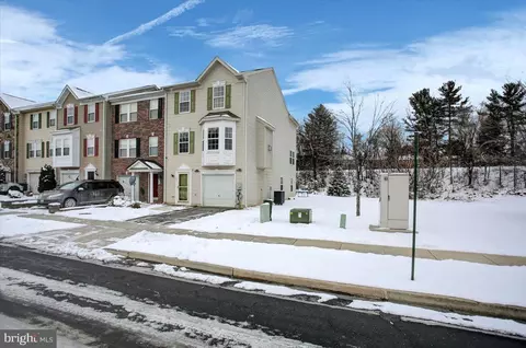 967 Monet Dr, Hagerstown, MD 21740