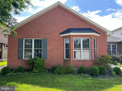 626 Observatory Dr, Hagerstown, MD 21742