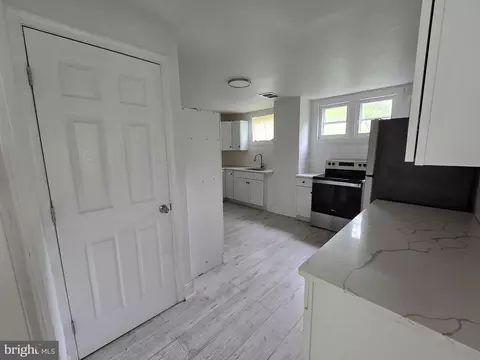Entry Way - 23806 Suede Ln, Smithsburg, MD 21783 photo 3 of 6