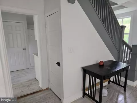 Entry Way - 23806 Suede Ln, Smithsburg, MD 21783 photo 5 of 6