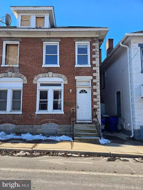 651 N Mulberry St N, Hagerstown, MD 21740