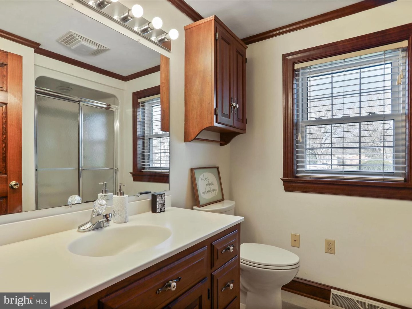 Bath - 12368 Big Pool Rd, Clear Spring, MD 21722 photo 1 of 2