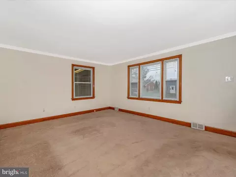 137 Devonshire Rd, Hagerstown, MD 21740 photo 4