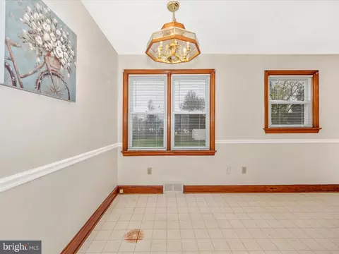 137 Devonshire Rd, Hagerstown, MD 21740 photo 12