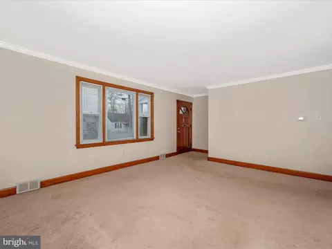 137 Devonshire Rd, Hagerstown, MD 21740 photo 5