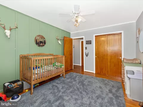 Bedroom - 20403 Old Forge Rd, Hagerstown, MD 21742 photo 9 of 12