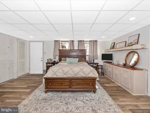 Bedroom - 20403 Old Forge Rd, Hagerstown, MD 21742 photo 3 of 12