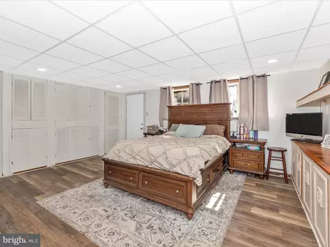 Bedroom - 20403 Old Forge Rd, Hagerstown, MD 21742 photo 4 of 12