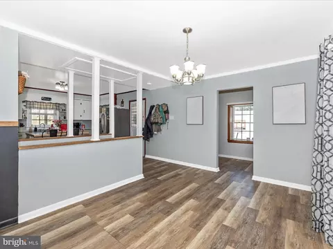 Entry Way - 20403 Old Forge Rd, Hagerstown, MD 21742 photo 2 of 4