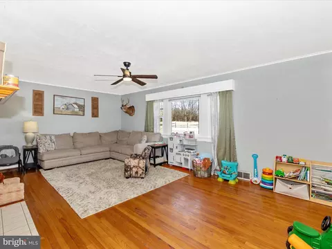 Living - 20403 Old Forge Rd, Hagerstown, MD 21742 photo 1 of 5
