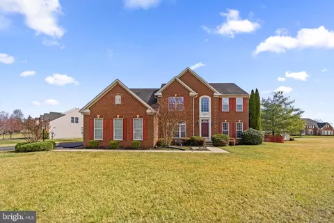13803 Emerson Dr, Hagerstown, MD 21742