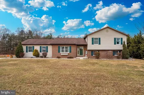 13610 Broadfording Church Rd, Hagerstown, MD 21740