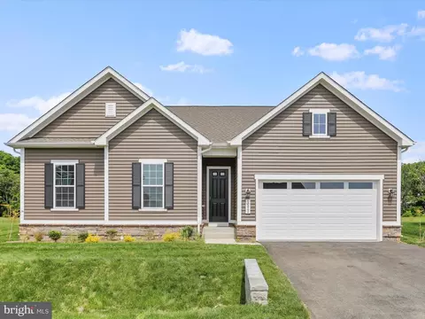 10066 Wilkes Dr, Williamsport, MD 21795