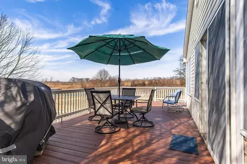Exterior - 13810 Franks Run Rd, Smithsburg, MD 21783 photo 4 of 7