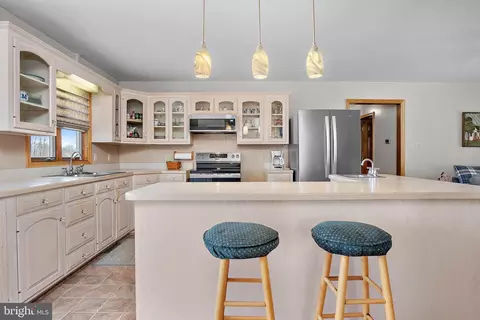 Kitchen - 13810 Franks Run Rd, Smithsburg, MD 21783 photo 2 of 4