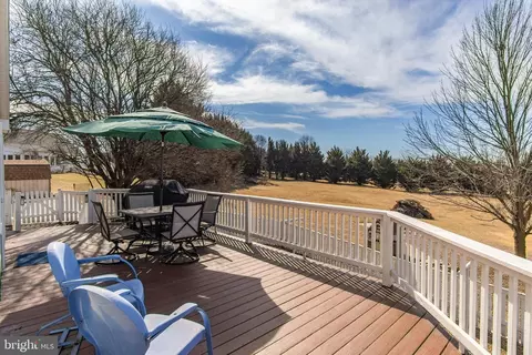 Exterior - 13810 Franks Run Rd, Smithsburg, MD 21783 photo 5 of 7