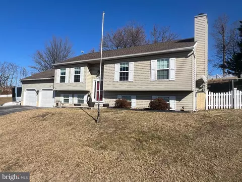 100 Vodys Ct, Smithsburg, MD 21783