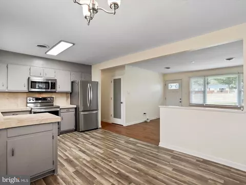 Kitchen - 12738 Spickler Rd, Clear Spring, MD 21722 photo 3 of 3