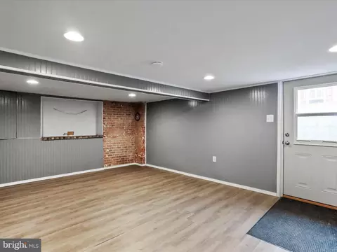 Living - 12738 Spickler Rd, Clear Spring, MD 21722 photo 4 of 4