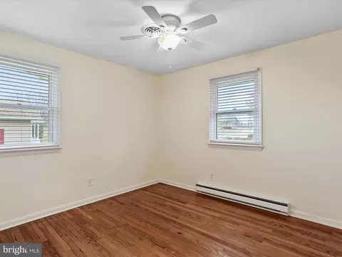 Bedroom - 12738 Spickler Rd, Clear Spring, MD 21722 photo 6 of 8