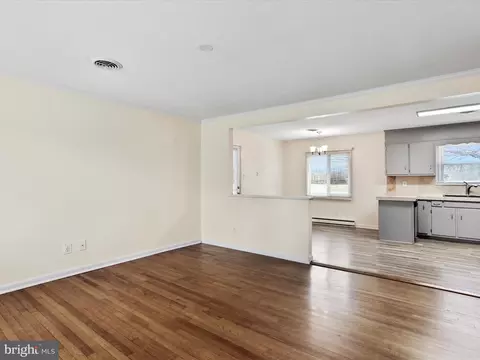 Living - 12738 Spickler Rd, Clear Spring, MD 21722 photo 1 of 4