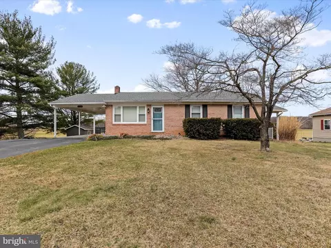 Exterior - 12738 Spickler Rd, Clear Spring, MD 21722 photo 2 of 12