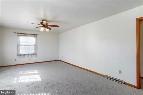 Living - 12030 Christy Ave, Smithsburg, MD 21783 photo 2 of 2