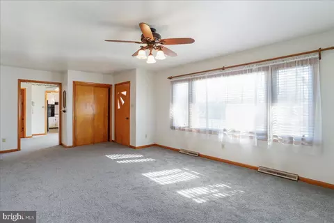 Living - 12030 Christy Ave, Smithsburg, MD 21783 photo 1 of 2