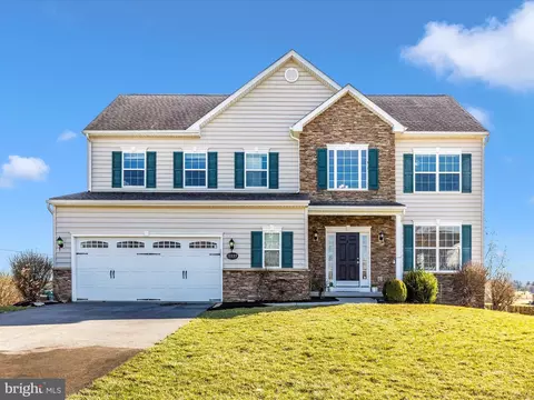 13335 John Martin Dr, Williamsport, MD 21795