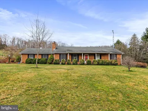 Exterior - 12440 Indian Springs Rd, Clear Spring, MD 21722 photo 7 of 10