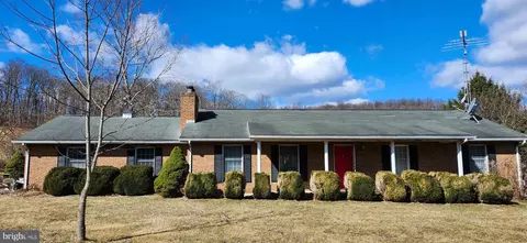 Exterior - 12440 Indian Springs Rd, Clear Spring, MD 21722 photo 2 of 10