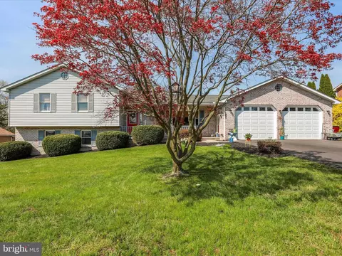 16710 Sterling Rd, Williamsport, MD 21795