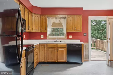 Kitchen - 105 Daniels Ct, Smithsburg, MD 21783 photo 1 of 3