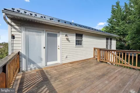 Exterior - 105 Daniels Ct, Smithsburg, MD 21783 photo 8 of 9