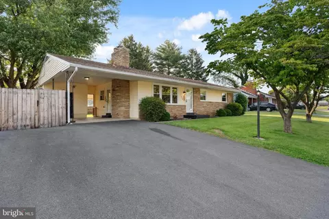 11906 Iroquois Ave, Smithsburg, MD 21783