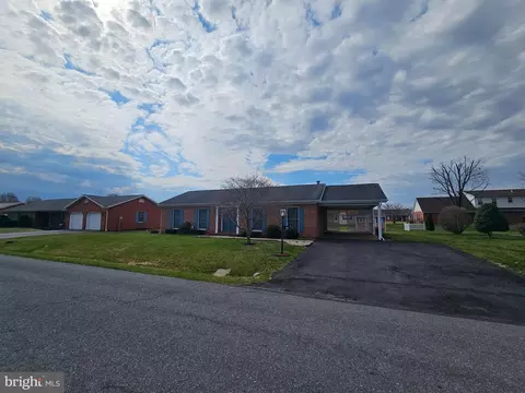113 S Valley Dr, Hagerstown, MD 21740