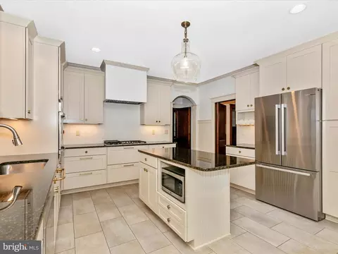 Kitchen - 105 E Maple St, Funkstown, MD 21734 photo 6 of 7
