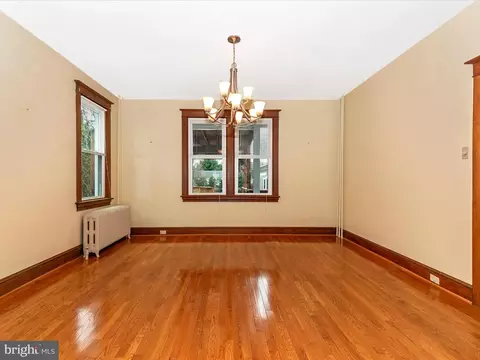 Living - 105 E Maple St, Funkstown, MD 21734 photo 11 of 11