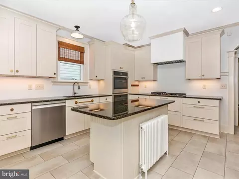 Kitchen - 105 E Maple St, Funkstown, MD 21734 photo 3 of 7