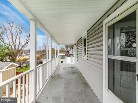 Exterior - 105 E Maple St, Funkstown, MD 21734 photo 17 of 27