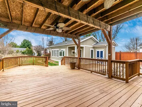 Exterior - 105 E Maple St, Funkstown, MD 21734 photo 8 of 27