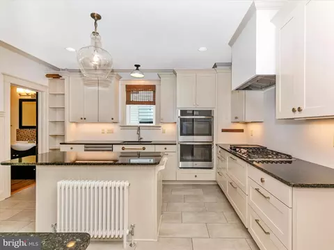 Kitchen - 105 E Maple St, Funkstown, MD 21734 photo 4 of 7