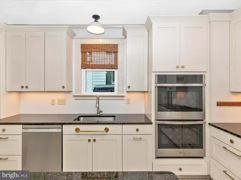 Kitchen - 105 E Maple St, Funkstown, MD 21734 photo 5 of 7