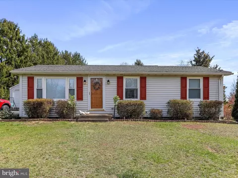 11521 Pinesburg Rd, Williamsport, MD 21795