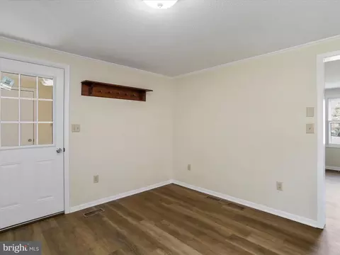 22904 Civic Cir, Smithsburg, MD 21783 photo 17