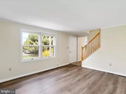 22904 Civic Cir, Smithsburg, MD 21783 photo 5