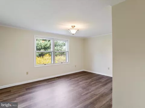 22904 Civic Cir, Smithsburg, MD 21783 photo 9